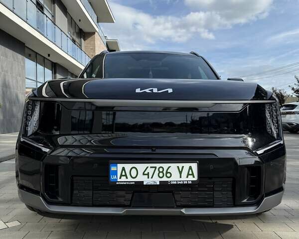 Черный Киа EV9, объемом двигателя 0 л и пробегом 34 тыс. км за 59800 $, фото 1 на Automoto.ua