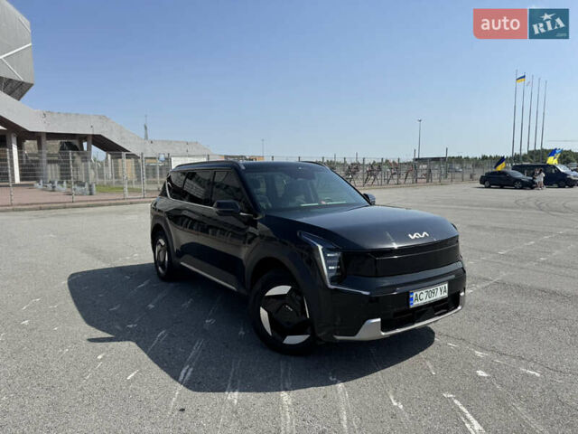Черный Киа EV9, объемом двигателя 0 л и пробегом 23 тыс. км за 42500 $, фото 7 на Automoto.ua