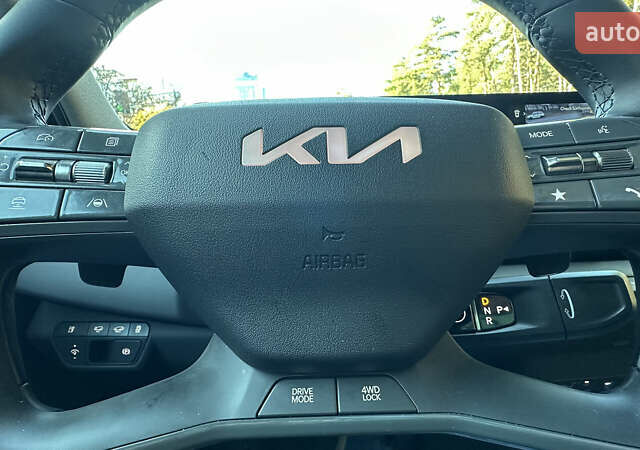 Черный Киа EV9, объемом двигателя 0 л и пробегом 19 тыс. км за 58000 $, фото 20 на Automoto.ua