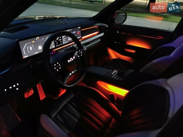 Черный Киа EV9, объемом двигателя 0 л и пробегом 34 тыс. км за 59800 $, фото 22 на Automoto.ua