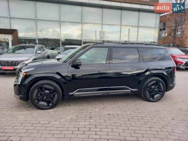 Черный Киа EV9, объемом двигателя 0 л и пробегом 30 тыс. км за 47000 $, фото 60 на Automoto.ua
