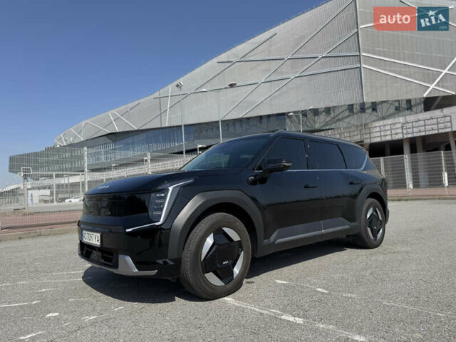 Черный Киа EV9, объемом двигателя 0 л и пробегом 23 тыс. км за 42500 $, фото 4 на Automoto.ua
