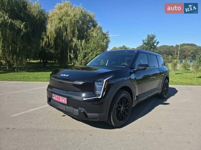 Чорний Кіа EV9, об'ємом двигуна 0 л та пробігом 9 тис. км за 53900 $, фото 61 на Automoto.ua