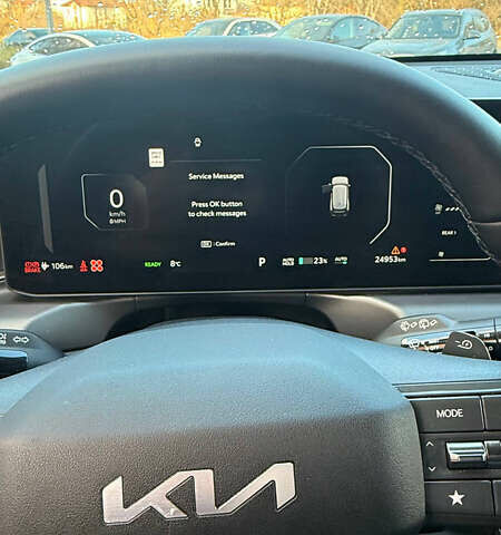 Чорний Кіа EV9, об'ємом двигуна 0 л та пробігом 25 тис. км за 38500 $, фото 13 на Automoto.ua