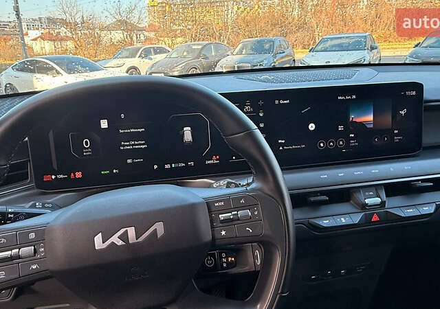 Чорний Кіа EV9, об'ємом двигуна 0 л та пробігом 25 тис. км за 38500 $, фото 14 на Automoto.ua