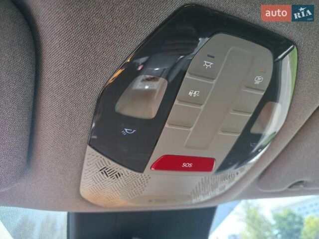 Чорний Кіа EV9, об'ємом двигуна 0 л та пробігом 9 тис. км за 53900 $, фото 74 на Automoto.ua