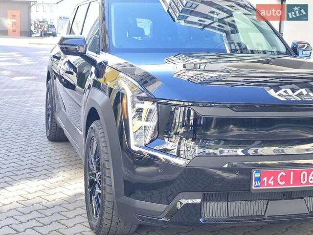 Чорний Кіа EV9, об'ємом двигуна 0 л та пробігом 9 тис. км за 53900 $, фото 12 на Automoto.ua