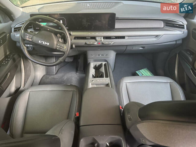 Черный Киа EV9, объемом двигателя 0 л и пробегом 18 тыс. км за 40500 $, фото 28 на Automoto.ua
