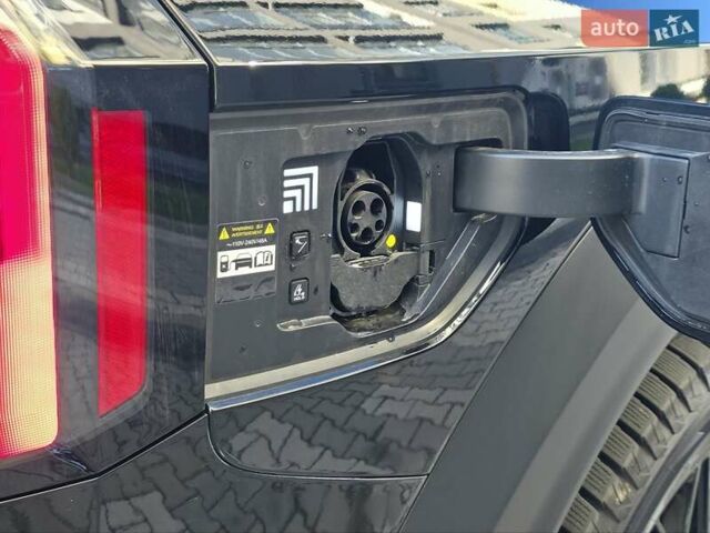 Чорний Кіа EV9, об'ємом двигуна 0 л та пробігом 9 тис. км за 53900 $, фото 37 на Automoto.ua