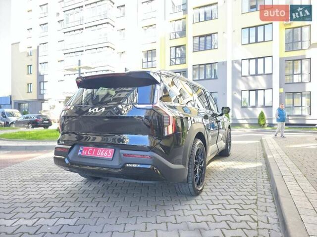 Чорний Кіа EV9, об'ємом двигуна 0 л та пробігом 9 тис. км за 53900 $, фото 17 на Automoto.ua