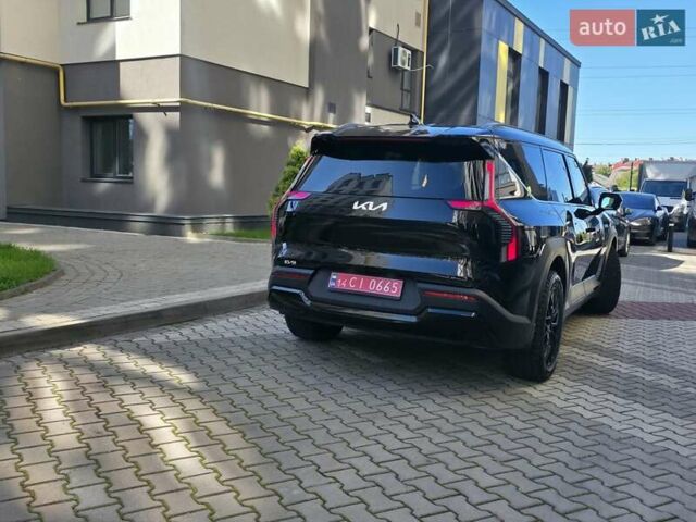 Чорний Кіа EV9, об'ємом двигуна 0 л та пробігом 9 тис. км за 53900 $, фото 4 на Automoto.ua
