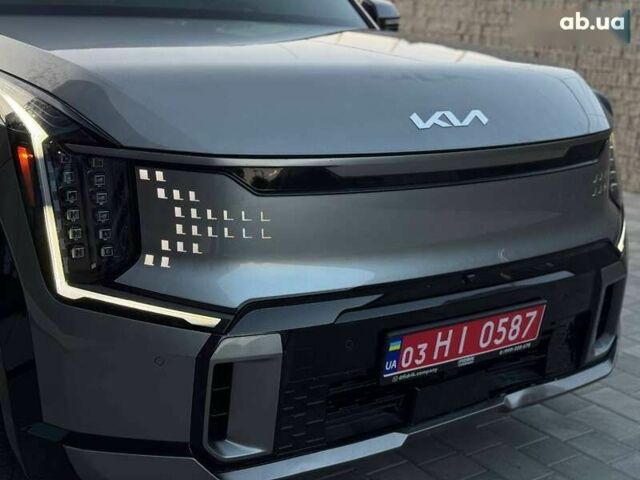 Кіа EV9, об'ємом двигуна 0 л та пробігом 17 тис. км за 48000 $, фото 12 на Automoto.ua