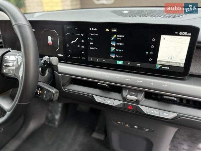 Серый Киа EV9, объемом двигателя 0 л и пробегом 16 тыс. км за 39800 $, фото 14 на Automoto.ua