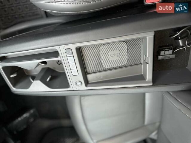 Серый Киа EV9, объемом двигателя 0 л и пробегом 16 тыс. км за 39800 $, фото 19 на Automoto.ua