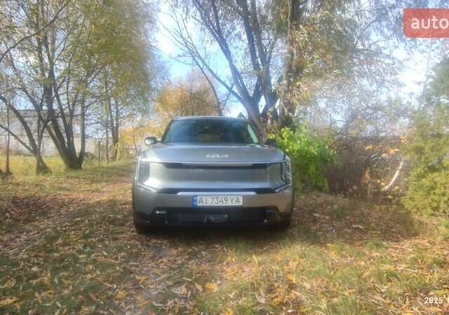 Сірий Кіа EV9, об'ємом двигуна 0 л та пробігом 46 тис. км за 38400 $, фото 6 на Automoto.ua