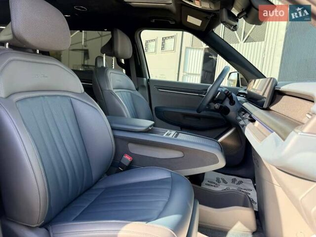 Серый Киа EV9, объемом двигателя 0 л и пробегом 8 тыс. км за 49500 $, фото 24 на Automoto.ua