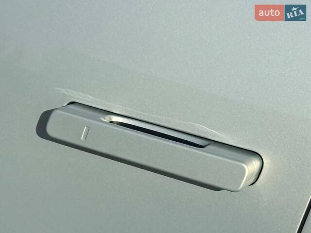 Серый Киа EV9, объемом двигателя 0 л и пробегом 8 тыс. км за 49500 $, фото 18 на Automoto.ua