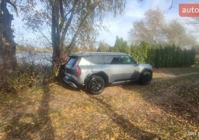 Сірий Кіа EV9, об'ємом двигуна 0 л та пробігом 46 тис. км за 38400 $, фото 8 на Automoto.ua