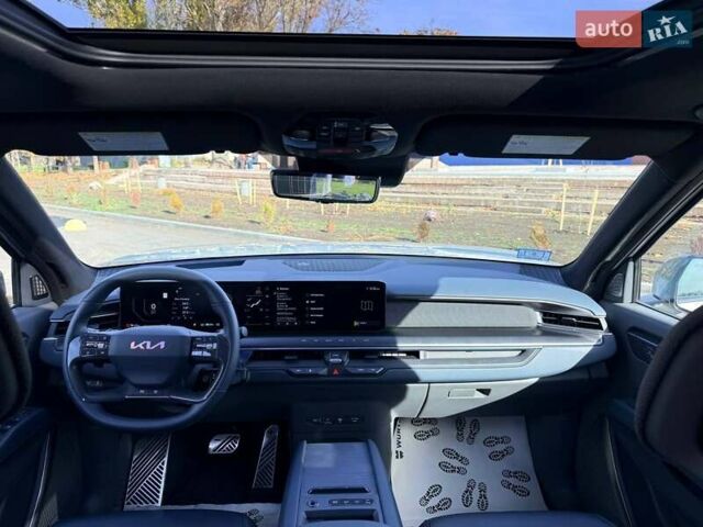 Серый Киа EV9, объемом двигателя 0 л и пробегом 8 тыс. км за 49500 $, фото 33 на Automoto.ua