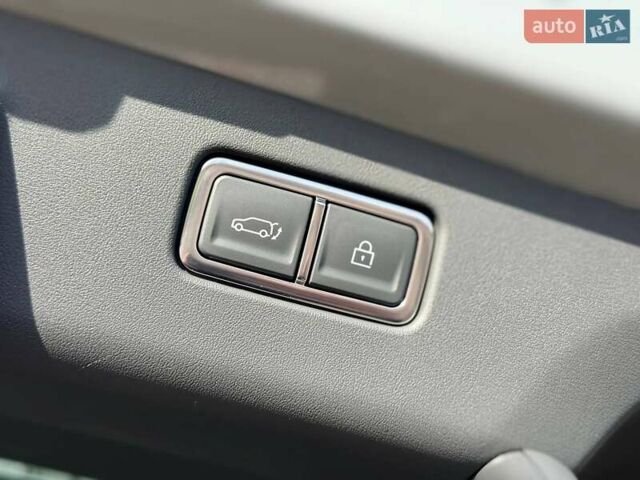 Серый Киа EV9, объемом двигателя 0 л и пробегом 8 тыс. км за 49500 $, фото 13 на Automoto.ua