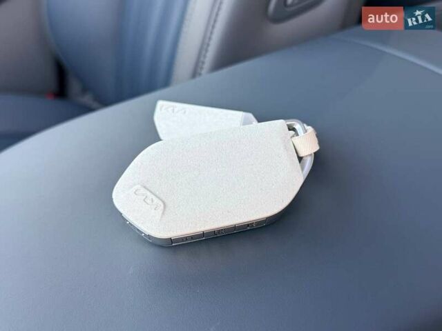 Серый Киа EV9, объемом двигателя 0 л и пробегом 8 тыс. км за 49500 $, фото 55 на Automoto.ua