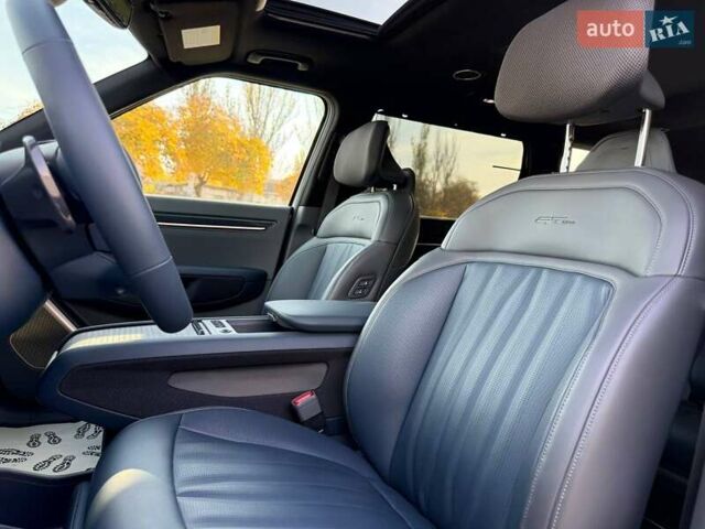 Серый Киа EV9, объемом двигателя 0 л и пробегом 8 тыс. км за 49500 $, фото 21 на Automoto.ua