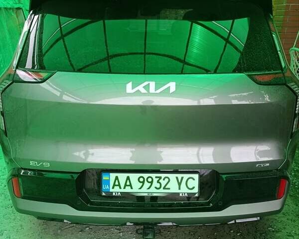 Серый Киа EV9, объемом двигателя 0 л и пробегом 6 тыс. км за 45000 $, фото 51 на Automoto.ua