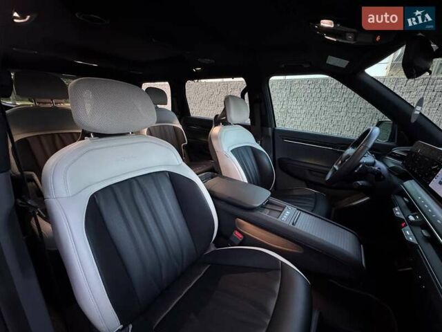 Сірий Кіа EV9, об'ємом двигуна 0 л та пробігом 11 тис. км за 47000 $, фото 42 на Automoto.ua