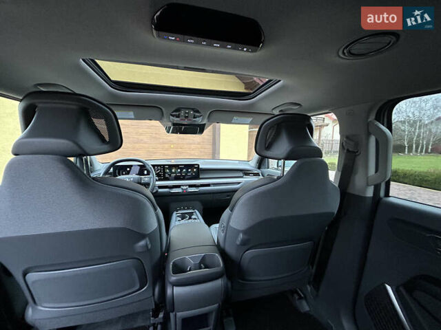 Серый Киа EV9, объемом двигателя 0 л и пробегом 12 тыс. км за 44000 $, фото 28 на Automoto.ua