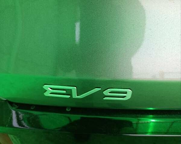 Серый Киа EV9, объемом двигателя 0 л и пробегом 6 тыс. км за 45000 $, фото 34 на Automoto.ua