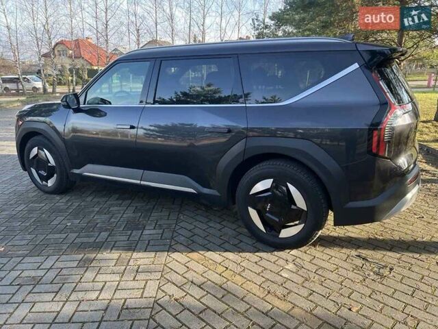 Серый Киа EV9, объемом двигателя 0 л и пробегом 30 тыс. км за 41985 $, фото 20 на Automoto.ua