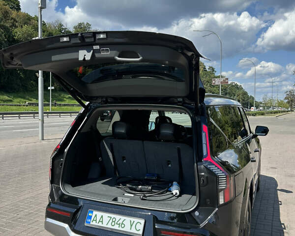 Сірий Кіа EV9, об'ємом двигуна 0 л та пробігом 19 тис. км за 59000 $, фото 25 на Automoto.ua