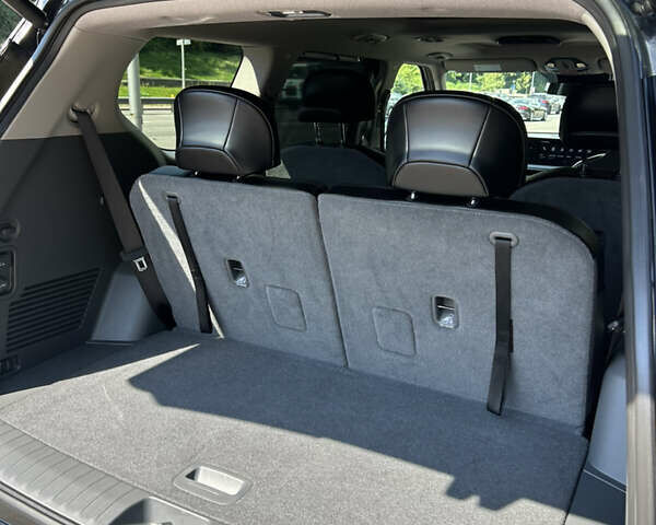 Сірий Кіа EV9, об'ємом двигуна 0 л та пробігом 19 тис. км за 59000 $, фото 24 на Automoto.ua