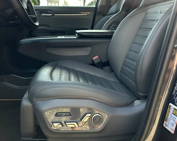 Сірий Кіа EV9, об'ємом двигуна 0 л та пробігом 19 тис. км за 59000 $, фото 19 на Automoto.ua