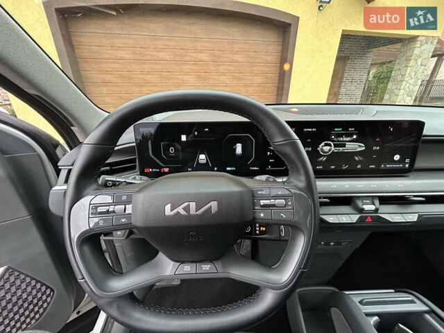 Серый Киа EV9, объемом двигателя 0 л и пробегом 12 тыс. км за 44000 $, фото 24 на Automoto.ua