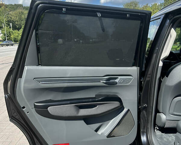 Сірий Кіа EV9, об'ємом двигуна 0 л та пробігом 19 тис. км за 59000 $, фото 29 на Automoto.ua