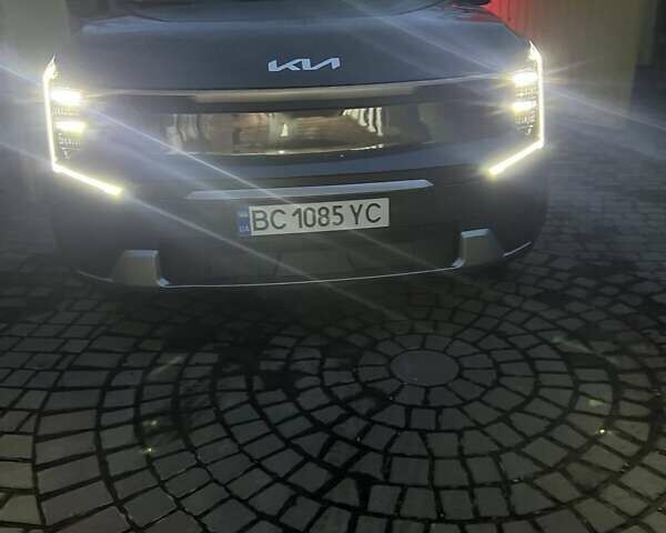 Серый Киа EV9, объемом двигателя 0 л и пробегом 30 тыс. км за 41985 $, фото 43 на Automoto.ua