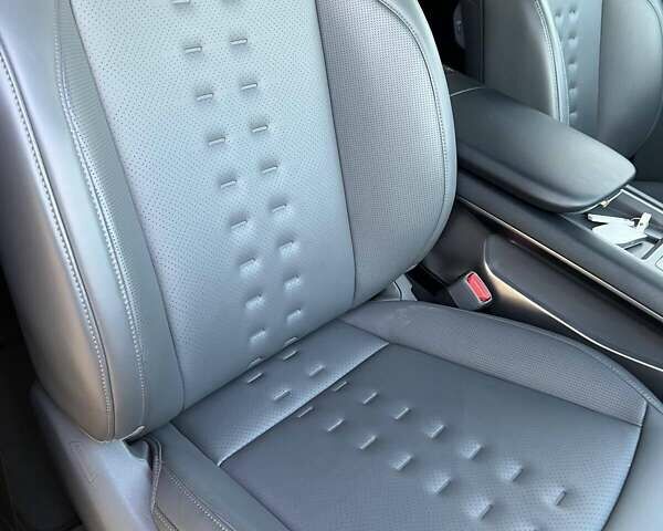 Серый Киа EV9, объемом двигателя 0 л и пробегом 30 тыс. км за 41985 $, фото 35 на Automoto.ua