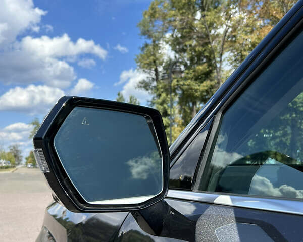 Серый Киа EV9, объемом двигателя 0 л и пробегом 19 тыс. км за 59000 $, фото 8 на Automoto.ua