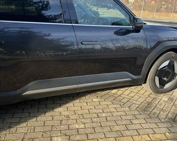 Серый Киа EV9, объемом двигателя 0 л и пробегом 30 тыс. км за 41985 $, фото 40 на Automoto.ua