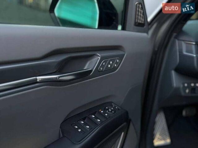 Сірий Кіа EV9, об'ємом двигуна 0 л та пробігом 11 тис. км за 47000 $, фото 30 на Automoto.ua