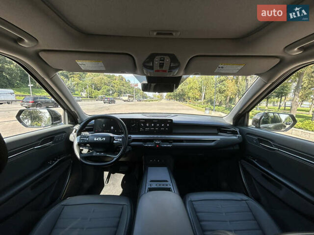 Серый Киа EV9, объемом двигателя 0 л и пробегом 19 тыс. км за 59000 $, фото 13 на Automoto.ua