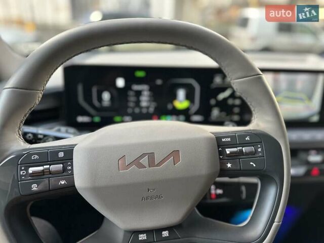 Синий Киа EV9, объемом двигателя 0 л и пробегом 33 тыс. км за 43990 $, фото 19 на Automoto.ua