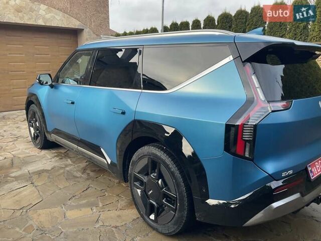 Синий Киа EV9, объемом двигателя 0 л и пробегом 12 тыс. км за 43999 $, фото 7 на Automoto.ua