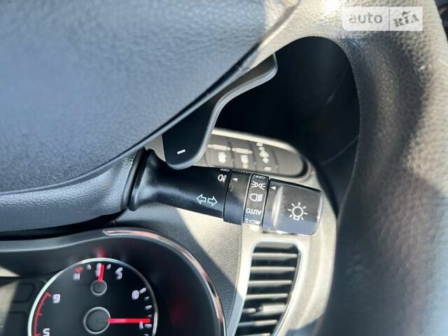 Белый Киа K3, объемом двигателя 1.6 л и пробегом 210 тыс. км за 12800 $, фото 21 на Automoto.ua