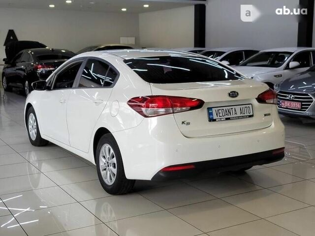 Киа K3 2017 в Киеве на Automoto.ua Киа K3, объемом двигателя 1.6 л и пробегом 118 тыс. км за 12900 $, фото 5 на Automoto.ua