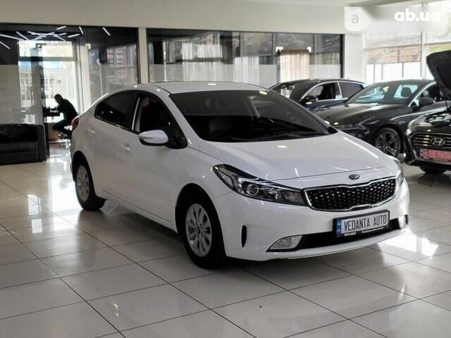 Киа K3 2017 в Киеве на Automoto.ua Киа K3, объемом двигателя 1.6 л и пробегом 118 тыс. км за 12900 $, фото 1 на Automoto.ua