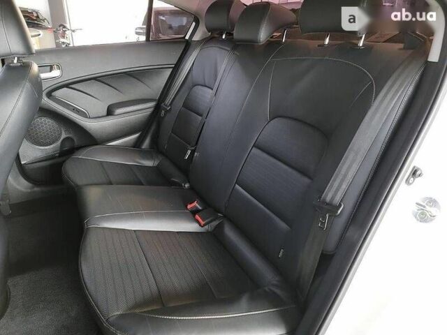 Киа K3 2017 в Киеве на Automoto.ua Киа K3, объемом двигателя 1.6 л и пробегом 118 тыс. км за 12900 $, фото 22 на Automoto.ua