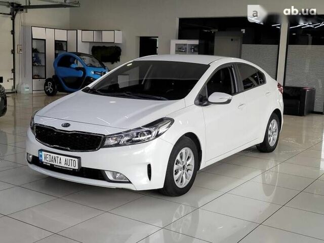 Киа K3 2017 в Киеве на Automoto.ua Киа K3, объемом двигателя 1.6 л и пробегом 118 тыс. км за 12900 $, фото 2 на Automoto.ua