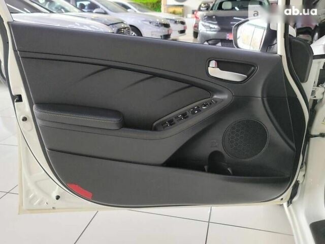 Киа K3 2017 в Киеве на Automoto.ua Киа K3, объемом двигателя 1.6 л и пробегом 118 тыс. км за 12900 $, фото 10 на Automoto.ua